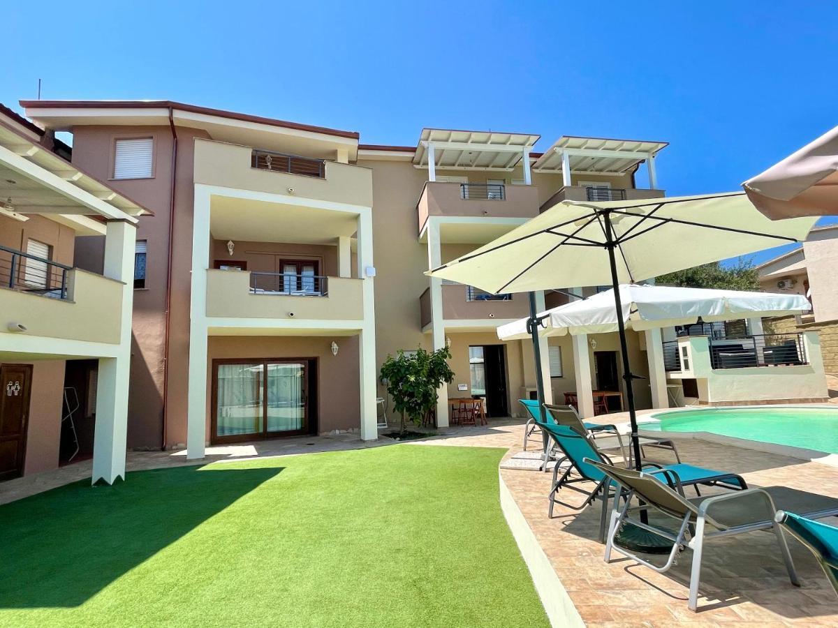 Apartment Romina Tergu Dış mekan fotoğraf
